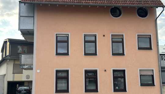 Bild von Investieren oder selbst einziehen - Gepflegtes 4-Familienhaus in Alzey zu verkaufen