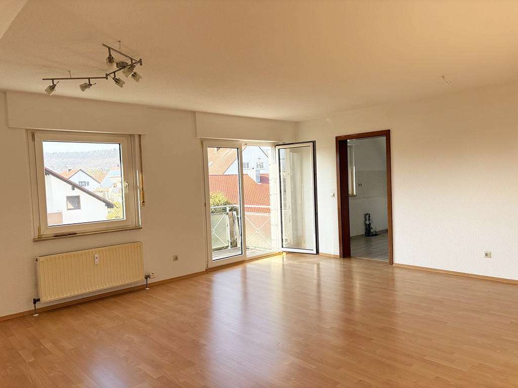 Immobilie in Freudental - Sofort frei: Großzügige, gepflegte 4-Zimmer-Maisonette-ETW 
mit Balkon und TG-Stellplatz - Bild 9