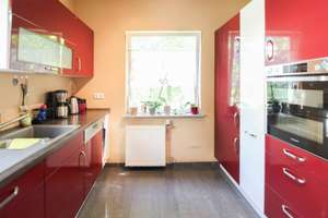 Ruhig, grün und zentral: Einfamilienhaus mit Terrasse,Anbau und einzigartigem Potenzial – Die vollständige Adresse der Immobilie erhältst du vom Anbieter., 73728 Innenstadt, Esslingen am Neckar – Vorschaubild 5