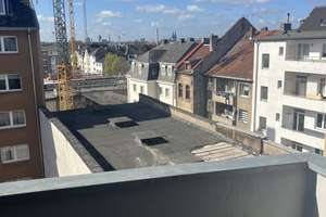 3-Zimmer-Wohnung mit Balkon und Domblick in Köln-Mülheim – Nachmieter gesucht ab 01.05. – Buchheimer Straße 26-28, 51063 Mülheim (Ortsteil), Köln – Vorschaubild 3