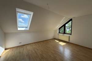 Attraktive Eigentumswohnung mit Balkon und Garage in ruhiger Wohnlage von Solingen! – Die vollständige Adresse der Immobilie erhältst du vom Anbieter., 42657 Burg/Höhscheid, Solingen – Vorschaubild 2