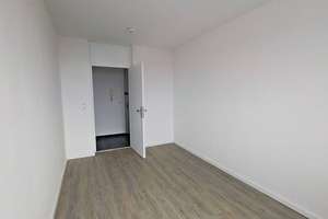 Modernisierte 3-Zimmer-Wohnung mit Loggia und grandiosem Ausblick – Neuselbrunn 31, 90471 Langwasser Nordwest, Nürnberg – Vorschaubild 6