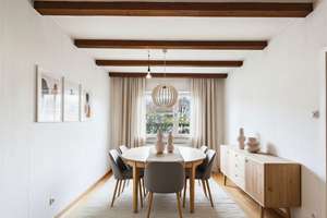Drei Ebenen zum Gestalten, ein Garten zum Verlieben – ein Haus für Grünliebhaber und Selbermacher – Die vollständige Adresse der Immobilie erhältst du vom Anbieter., 70565 Dürrlewang, Stuttgart – Vorschaubild 3