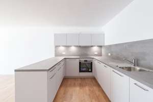 Großzügige, lichtdurchflutete Wohnung mit sonnigem Balkon - 79m² auf 3 Zimmern – Eutighofer Straße 25, 73525 Schwäbisch Gmünd – Vorschaubild 3
