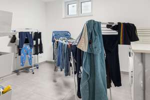 Exklusives Einfamilienhaus (6 Zi.) |  240m2 | Sehr hell | Ruhig & grün, ideal für Familien |01.08.26 – leo-bauer straße 10, 14476 Groß Glienicke, Potsdam – Vorschaubild 17