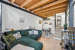 Luxuriöse Loft-Maisonette mit eigenem Eingang, Stellplatz, Sonnenbalkon & Stadthausgefühl – 51145 Eil, Köln – Vorschaubild 10