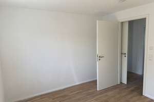 Erstbezug | Sonnige 3,5-Zimmer Wohnung | Einbauküche | Balkon | Einzelgarage | KFW55 | ER-Zentrum – Anton-Bruckner-Straße 8, 91052 Röthelheim, Erlangen – Vorschaubild 42