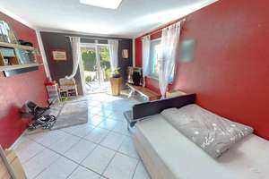 Zweifamilienhaus mit großem Garten in bester Lage – Die vollständige Adresse der Immobilie erhältst du vom Anbieter., 85051 Süd, Ingolstadt – Vorschaubild 11