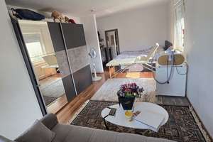 Schnuckelige 1-Zi.-Wohnung mit Balkon und PKW-Stellplatz – Die vollständige Adresse der Immobilie erhältst du vom Anbieter., 70378 Hofen, Stuttgart – Vorschaubild 2
