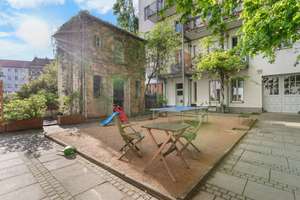 Exklusive Altbauwohnung mit Kamin, Fischgrätparkett und Südbalkon – Die vollständige Adresse der Immobilie erhältst du vom Anbieter., 10247 Friedrichshain, Berlin – Vorschaubild 14