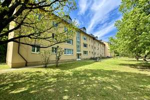 GROßZÜGIGE, HELLE 4-ZIMMER-WOHNUNG IM MODERNISIERTEN WOHNAUS IN FAMILIENFREUNDLICHER WOHNLAGE – Die vollständige Adresse der Immobilie erhältst du vom Anbieter., 81549 Südgiesing, München – Vorschaubild 3