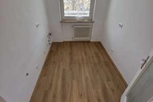 Erstbezug nach Sanierung: helle, ruhige 2-Zimmer Wohnung mit Balkon, in Schwabing - Alte Heide – Garchinger Str. 26, 80805 Alte Heide-Hirschau, München – Vorschaubild 5