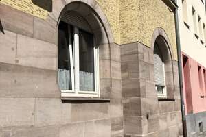 Sanierte 3-Zimmer-Erdgeschosswohnung mit neuer Einbauküche in ruhiger Top-Lage – Die vollständige Adresse der Immobilie erhältst du vom Anbieter., 90443 Steinbühl, Nürnberg – Vorschaubild 2