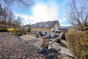 Stilvolle Doppelhaushälfte in ländlicher Idylle – Die vollständige Adresse der Immobilie erhältst du vom Anbieter., 83620 Feldkirchen-Westerham – Vorschaubild 12