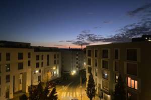 Sonnige Penthousewohnung mit Küche - 3 ZKB mit Terrasse, Keller und 2 x Stellplatz – Renettenstr. 2, 60435 Preungesheim, Frankfurt am Main – Vorschaubild 2