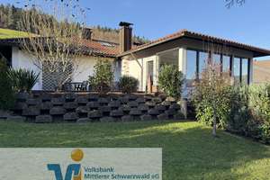 Attraktives Wohnidyll: Einfamilienhaus mit Wintergarten & Einliegerwohnung in Haslach i.K. – Die vollständige Adresse der Immobilie erhältst du vom Anbieter., 77716 Haslach im Kinzigtal – Vorschaubild 1