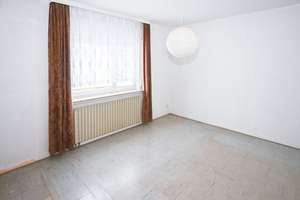 Charmanter Bungalow mit Sanierungsbedarf auf großzügigem Erbpachtgrundstück! – 33739 Jöllenbeck, Bielefeld – Vorschaubild 2