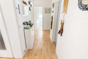 TOP! Attraktive, renovierte und gut ausgestattete 3-Zi.-Whg. * TL-Bad / Balkon / Pkw-Stpl. * – Die vollständige Adresse der Immobilie erhältst du vom Anbieter., 70329 Rohracker, Stuttgart – Vorschaubild 8