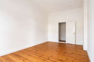 Bezugsfreie 2-Zimmer-Altbauwohnung mit Gäste-WC und Balkon – Die vollständige Adresse der Immobilie erhältst du vom Anbieter., 13347 Gesundbrunnen, Berlin – Vorschaubild 2