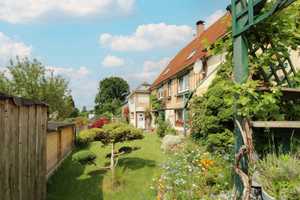 Wohnen und Arbeiten an einem Ort! EFM mit Werkhalle, Garten, und Garage – Chemnitz – Vorschaubild 2