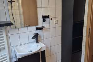  möblierte 1 Zimmer DG Wohnung in Köln Flittard – Die vollständige Adresse der Immobilie erhältst du vom Anbieter., 51061 Flittard, Köln – Vorschaubild 5