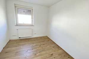 Zweifamilienhaus mit Ausbaupotenzial – Neu-Ulm (Kreis) – Vorschaubild 6