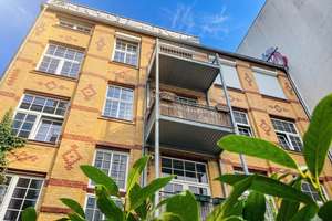Bezugsfreie Altbauwohnung mit Loft-Charakter und Balkon – Die vollständige Adresse der Immobilie erhältst du vom Anbieter., 10437 Prenzlauer Berg, Berlin – Vorschaubild 1