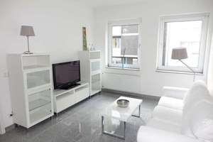 Wohnen mit Charakter: 2-Zimmer-Wohnung in zentraler Lage. Voll möbliert und eingerichtet – 40211 Stadtmitte, Düsseldorf – Vorschaubild 3