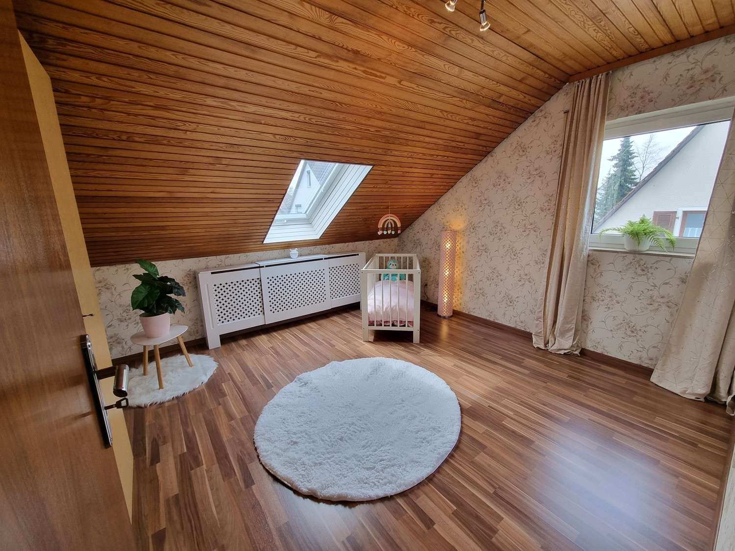 Immobilie in Röthenbach an der Pegnitz - Arbeiten und Wohnen auf einem Grundstück - Haus und Gewerberäume in zentraler Wohnlage - Bild 7