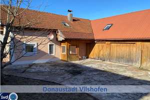 RESERVIERT!
ÄLTERES EINFAMILIENHAUS MIT DOPPELGARAGE UND NEBENGEBÄUDE – Die vollständige Adresse der Immobilie erhältst du vom Anbieter., 94474 Vilshofen an der Donau – Vorschaubild 1
