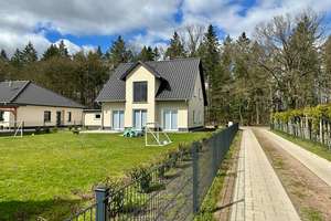  Effizienzhaus mit Wärmepumpe mit 4 Zimmern , EBK + Garage  in Wald-und Seenähe in Ferchesar – Semliner Weg 5c, 14715 Stechow-Ferchesar – Vorschaubild 3
