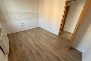 NEUE EBK möglich ******  - Bad mit Fenster / 2OG = DG – Beethovenstraße 40, 9130 Sonnenberg, Chemnitz – Vorschaubild 3