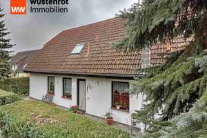 AUCH FÜR ZWEI FAMILIEN: WOHNHAUS MIT DOPPELHAUSCHARAKTER + EINBAUKÜCHEN + GARAGE + DOPPELCARPORT – Parchim (Kreis) – Vorschaubild 6