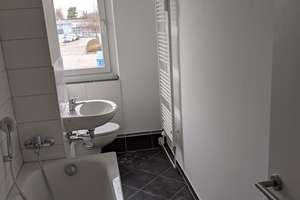 **2-Raum-Wohnung mit Balkon** – Dequeder Str. 10, 39124 Neue Neustadt, Magdeburg – Vorschaubild 2