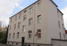 Straßenfront 2