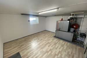 Schönes Wohnhaus mit zwei Wohnungen, Garten, Garage und Carport in ruhiger Lage. – Die vollständige Adresse der Immobilie erhältst du vom Anbieter., 93437 Furth im Wald – Vorschaubild 24