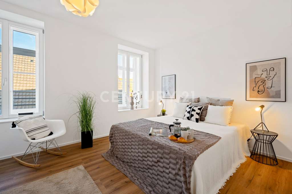 Immobilie in Dielheim - Neubau-Wohnjuwel der Extraklasse - Wohnen und Leben mit Altbauflair - Bild 2