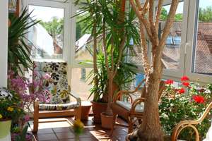 Wohnen im Einklang mit Natur und Architektur – außergewöhnliche Maisonette-Wohnung mit Wintergarten – Franklinstraße 71, 70435 Zuffenhausen-Am Stadtpark, Stuttgart – Vorschaubild 10