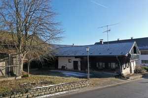 Denkmalgeschütztes Bauernhaus mit Scheune u.v.m in Konzell (OT Gossersdorf) – Straubing-Bogen (Kreis) – Vorschaubild 3