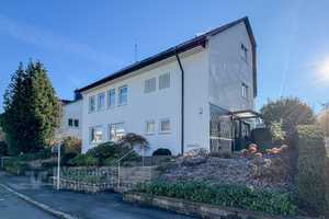 GARTENPARDIES AM GEORGENBERG MIT DOPPELGARAGE! – Reutlingen (Kreis) – Vorschaubild 38