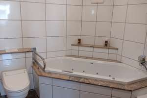 Exklusive EG -Wohnung mit Sauna, Wintergarten, Pool + Terrasse mit  Anbau als Gartenwohnung – Die vollständige Adresse der Immobilie erhältst du vom Anbieter., 40627 Vennhausen, Düsseldorf – Vorschaubild 4