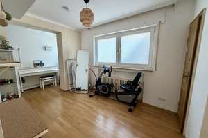 Großzügige 2-Zimmer-EG-Wohnung mit Terrasse, Kamin und Garage in Bonn-Duisdorf – seniorengerecht – Die vollständige Adresse der Immobilie erhältst du vom Anbieter., 53123 Duisdorf, Bonn – Vorschaubild 11