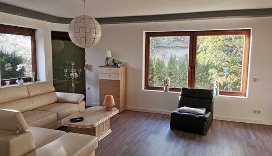 Bild von SOFORT EINZIEHEN - ARCHITEKTENHAUS MIT VIEL PLATZ UND WUNDERSCHÖNEM GARTEN