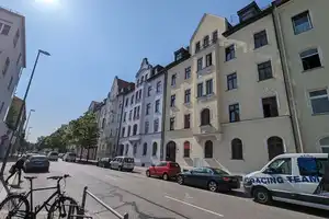 Giesing * WG geeignet * 3 Zimmer * Balkon* – Deisenhofener Strasse 4, 81539 München – Vorschaubild 1