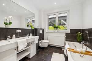 Property thumbnail 10