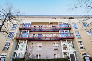 Bezugsfrei ab sofort: 2-Zimmer-Wohnung mit südlichem Balkon und bodentiefen Fenstern – Berlin – Vorschaubild 3