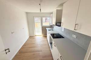 Frisch komplettsanierte 4-Zimmer-Wohnung mit Einbauküche & Balkon in Stuttgart-Bad Cannstatt – Die vollständige Adresse der Immobilie erhältst du vom Anbieter., 70372 Seelberg, Stuttgart – Vorschaubild 6