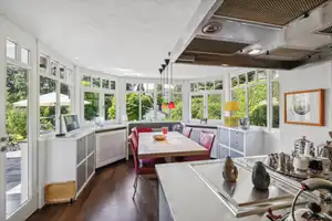 Property thumbnail 9