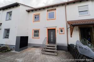 „Komplett saniertes RMH mit 140 m² Wohnkomfort, Garage & Dachausbau“ – Die vollständige Adresse der Immobilie erhältst du vom Anbieter., 87616 Marktoberdorf – Vorschaubild 1