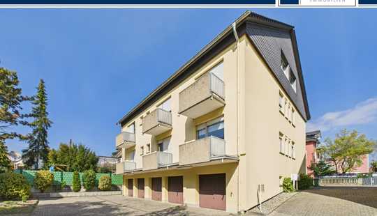 Bild von Attraktives Mehrfamilienhaus mit 12 Eigentumswohnungen, 5 Garagen & 3 Freiplätzen in gefragter Lage